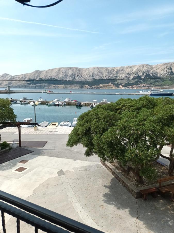 Apartments Dorcic Baška Exteriör bild