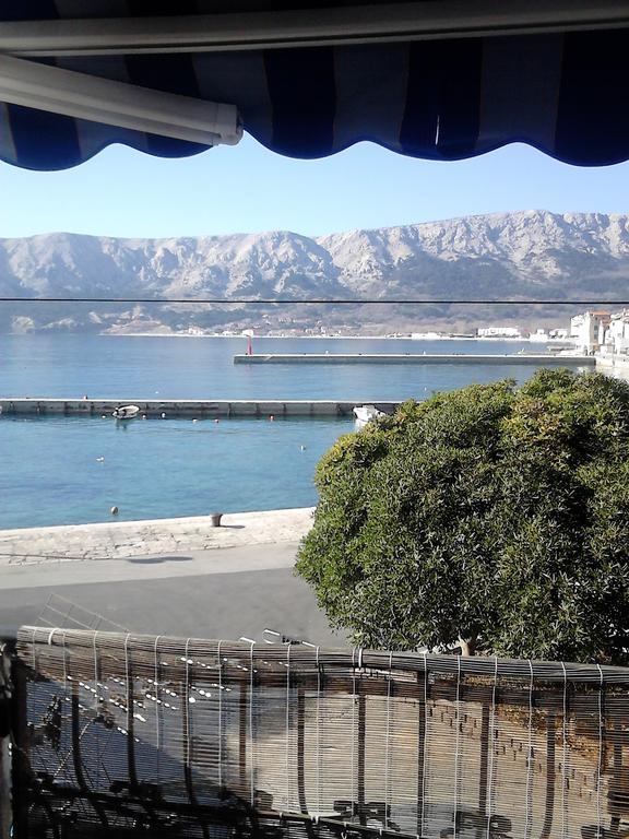 Apartments Dorcic Baška Exteriör bild